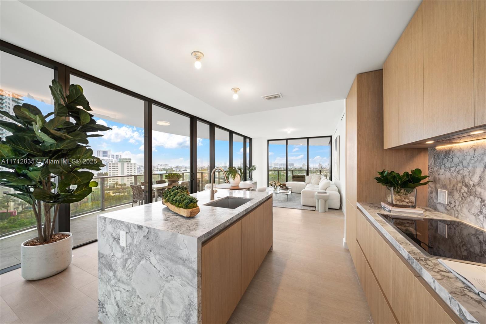 500 Alton # 1005