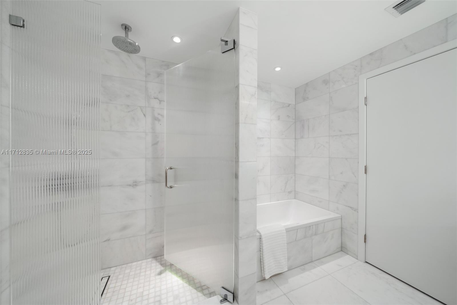 500 Alton # 1005