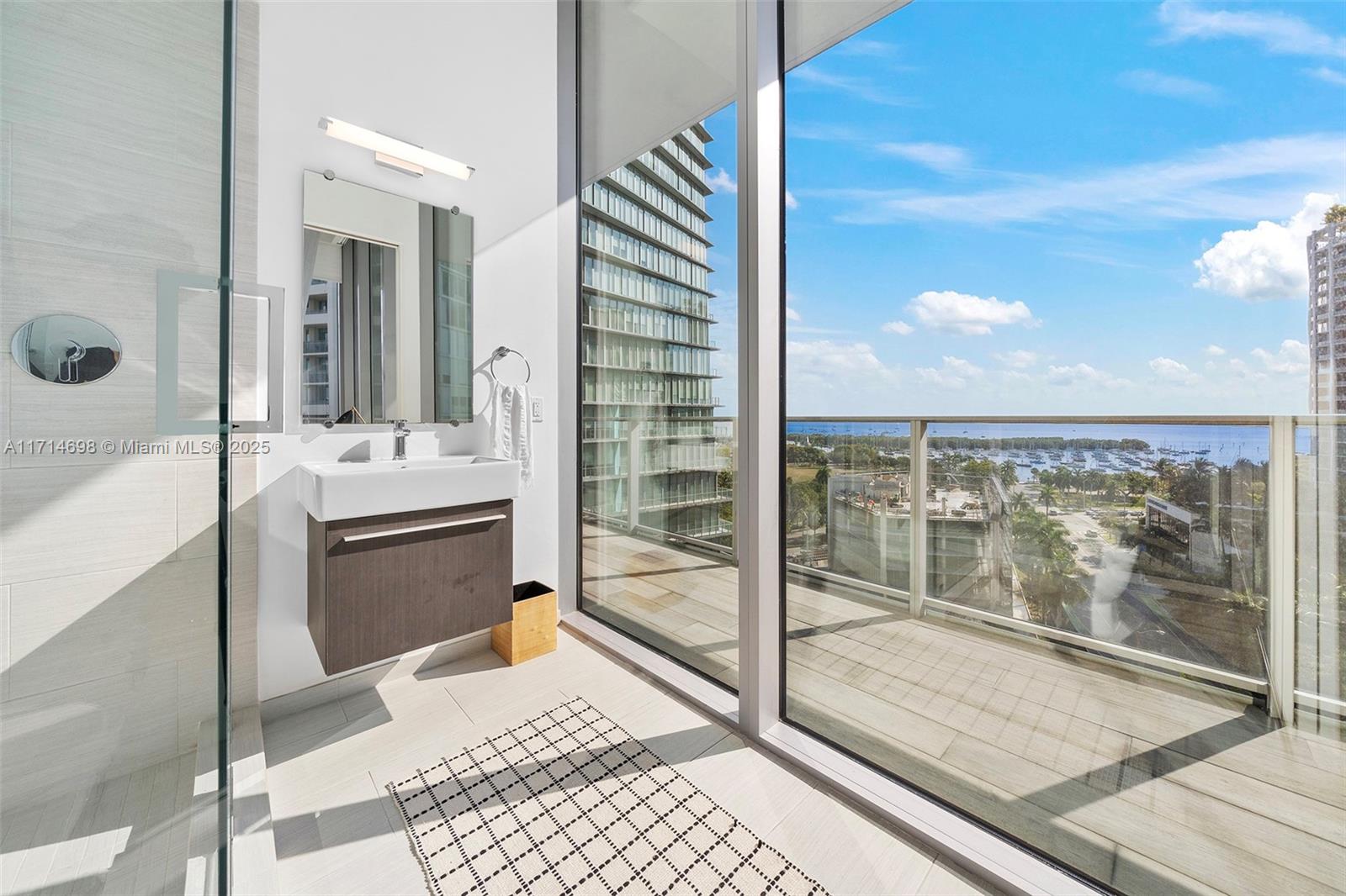 2669 S Bayshore Dr # 901N