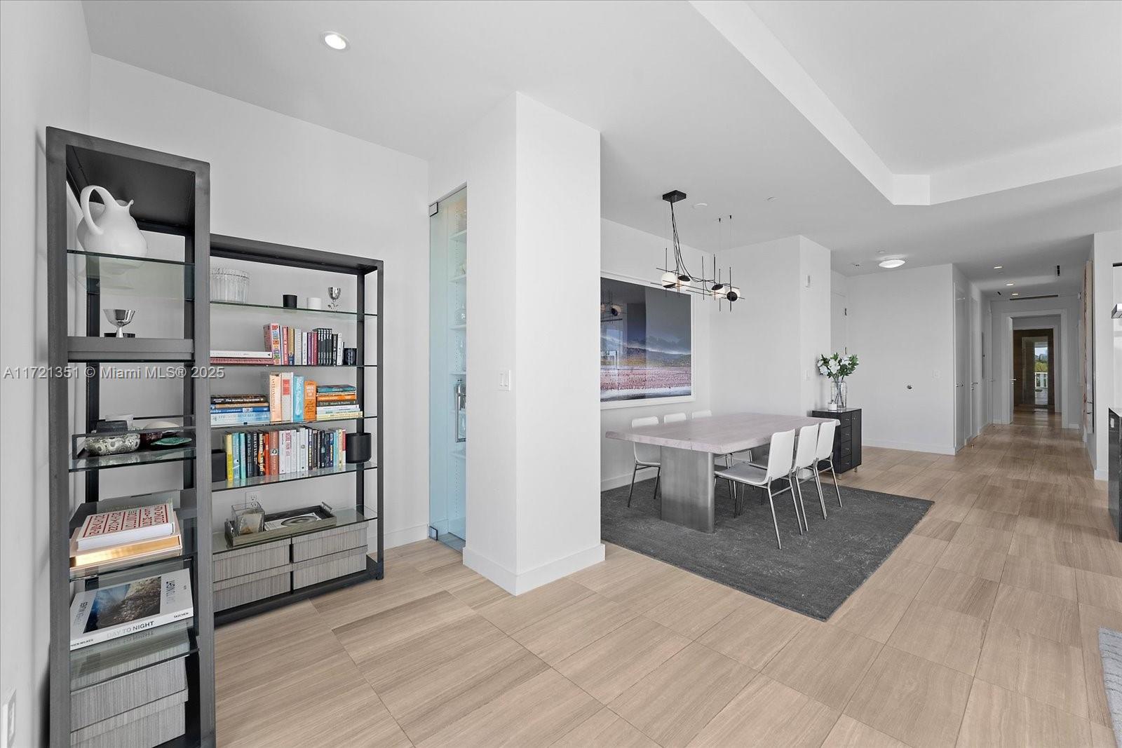 4701 N Meridian Ave # 315