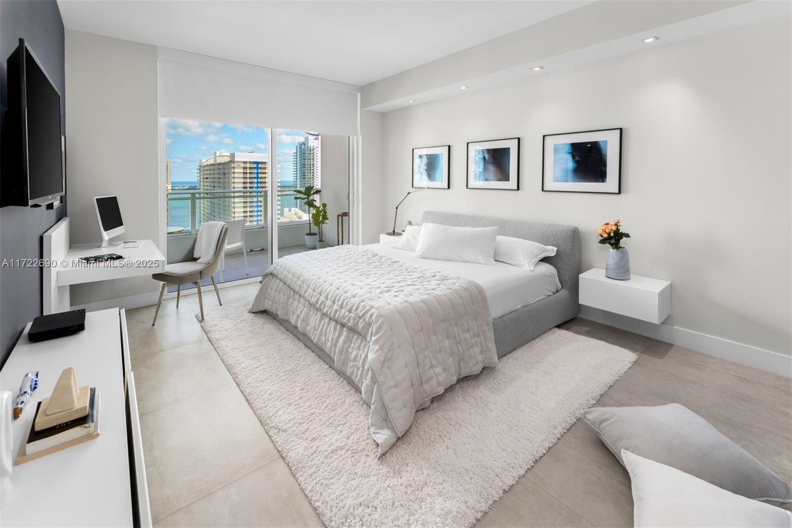 1080 Brickell Ave # 3404