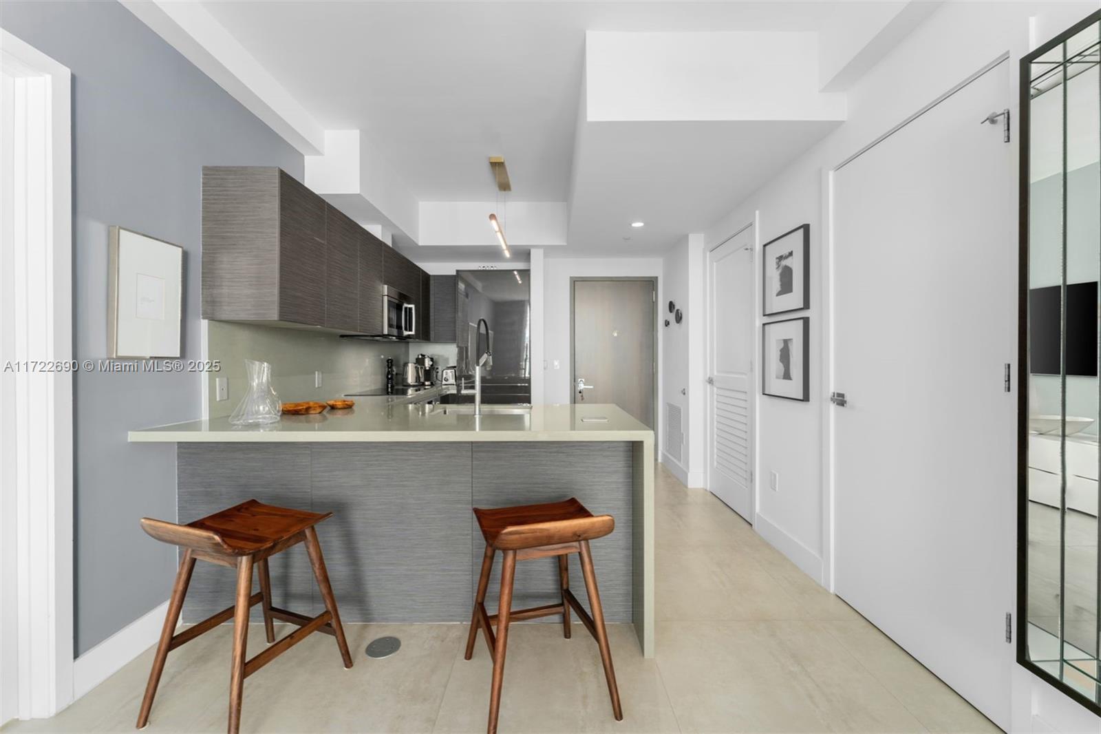 1080 Brickell Ave # 3404