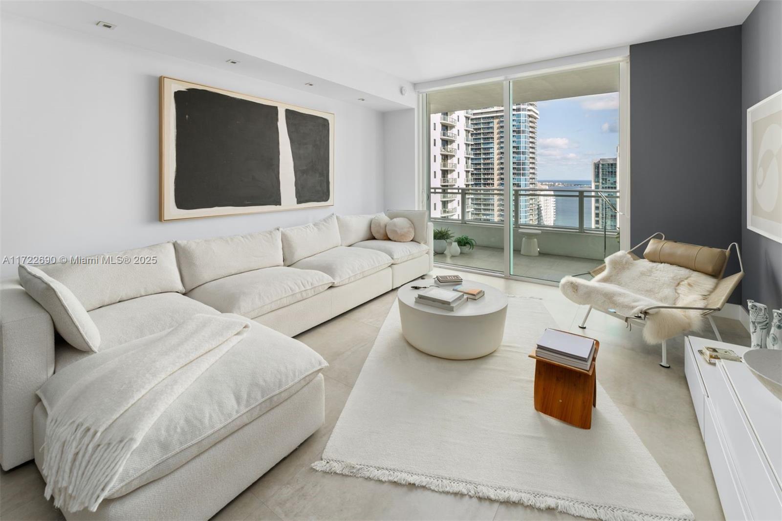 1080 Brickell Ave # 3404