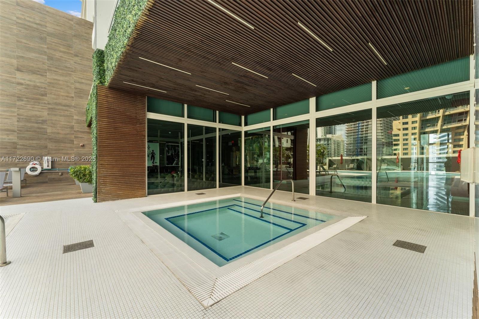 1080 Brickell Ave # 3404