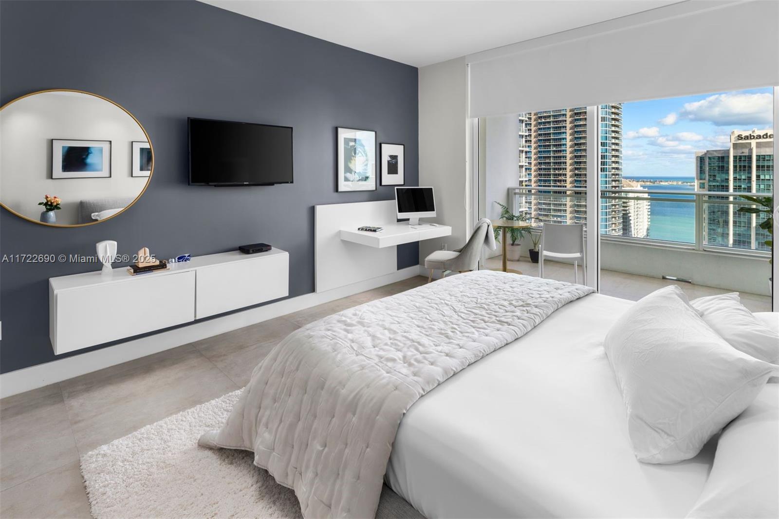 1080 Brickell Ave # 3404
