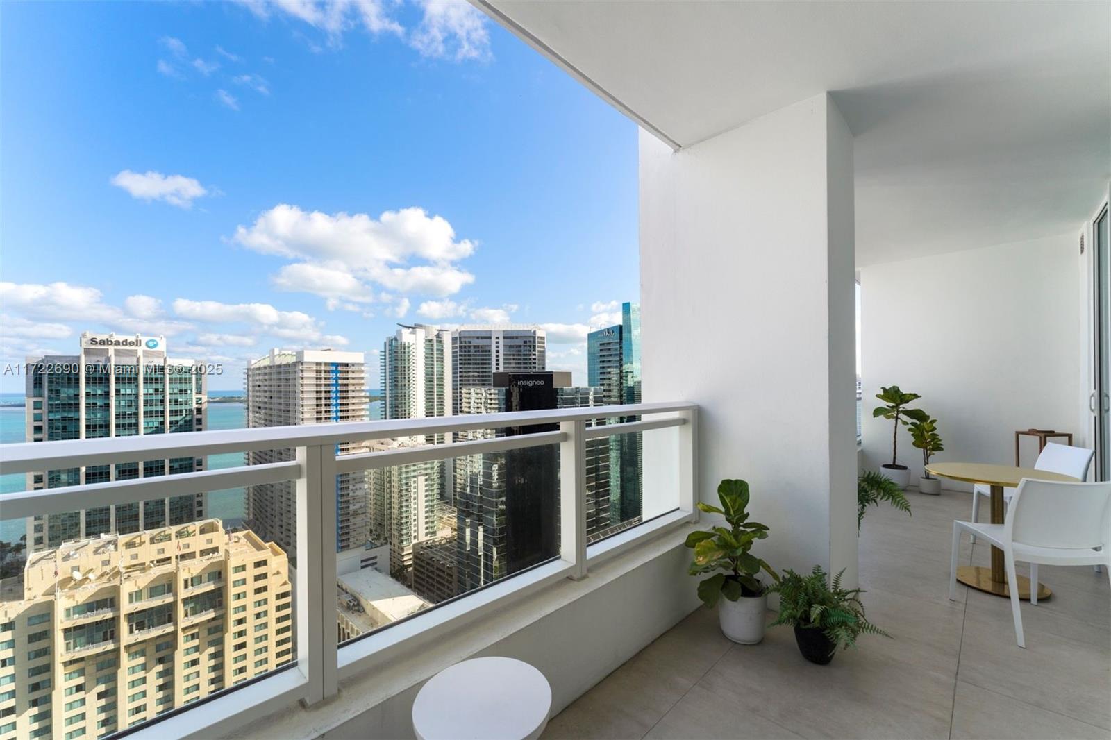 1080 Brickell Ave # 3404