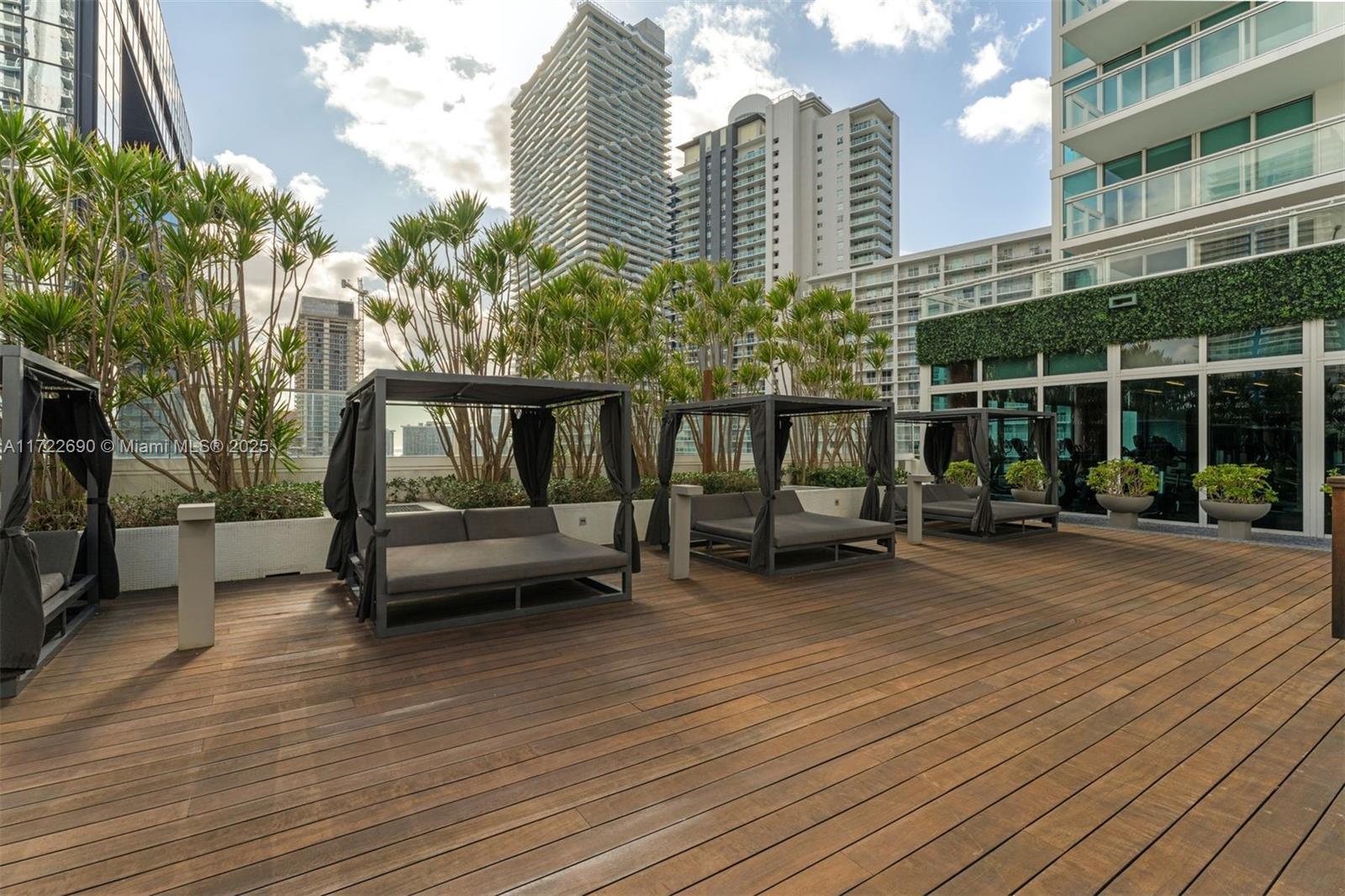 1080 Brickell Ave # 3404