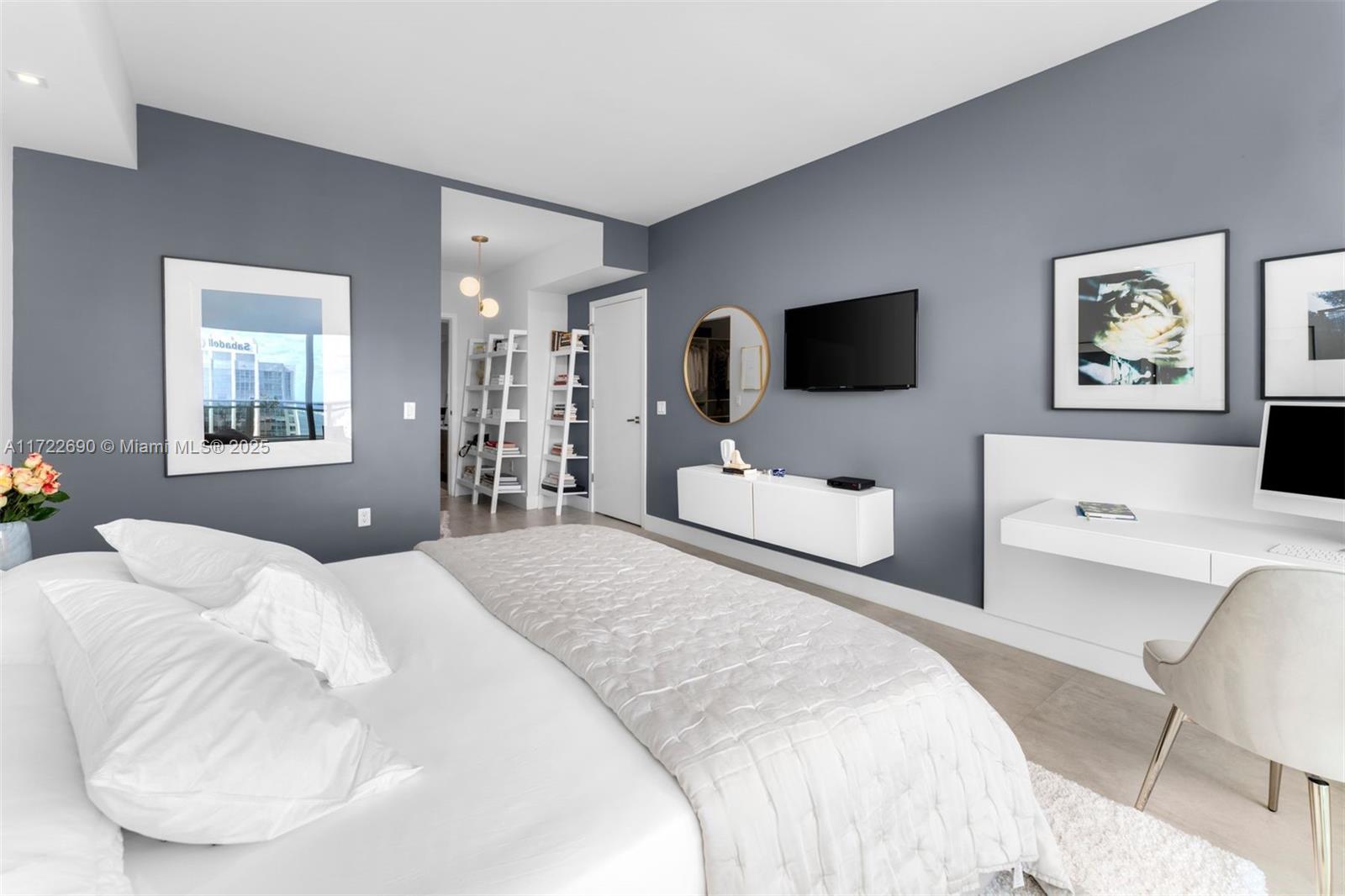 1080 Brickell Ave # 3404