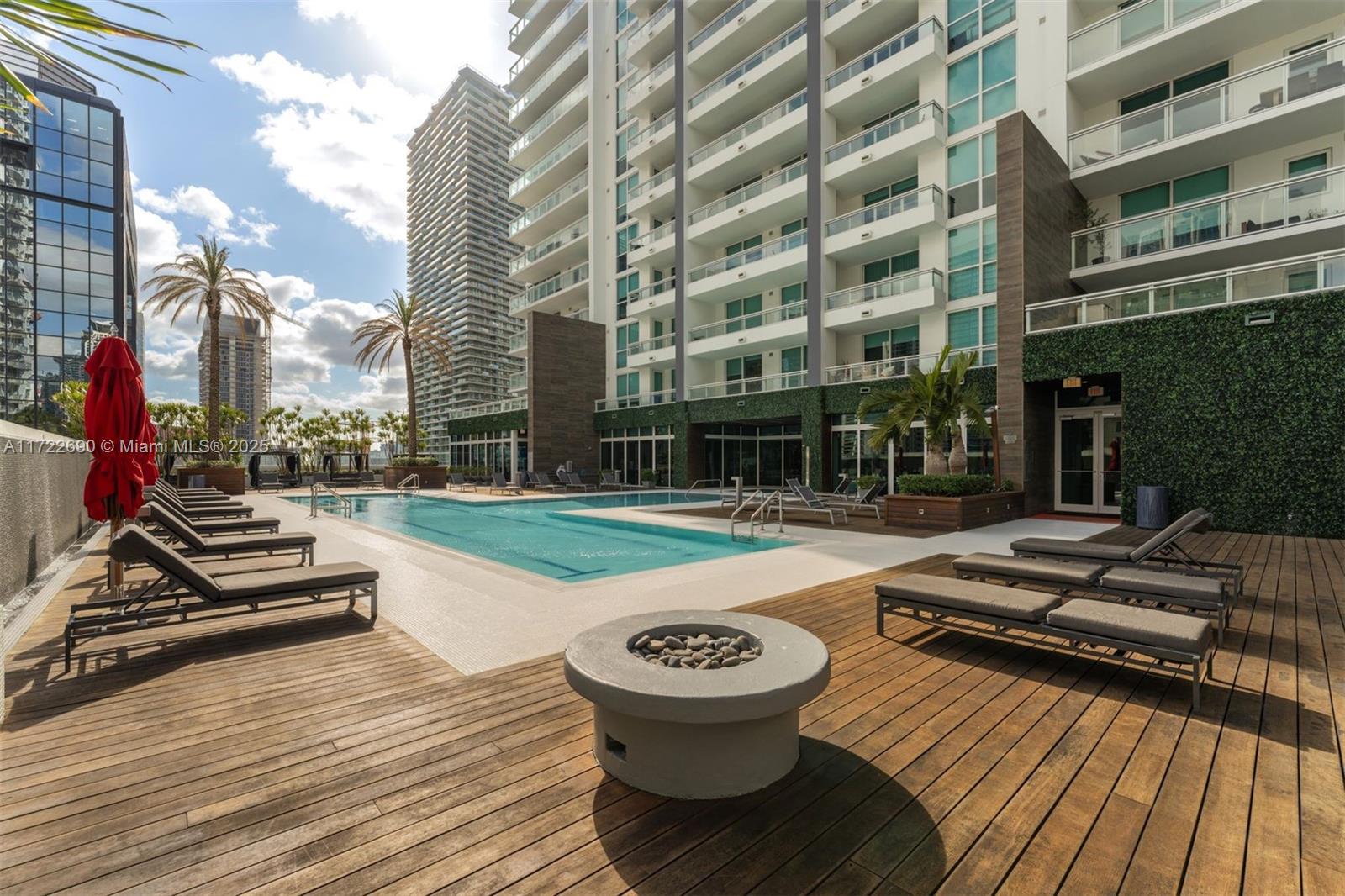 1080 Brickell Ave # 3404