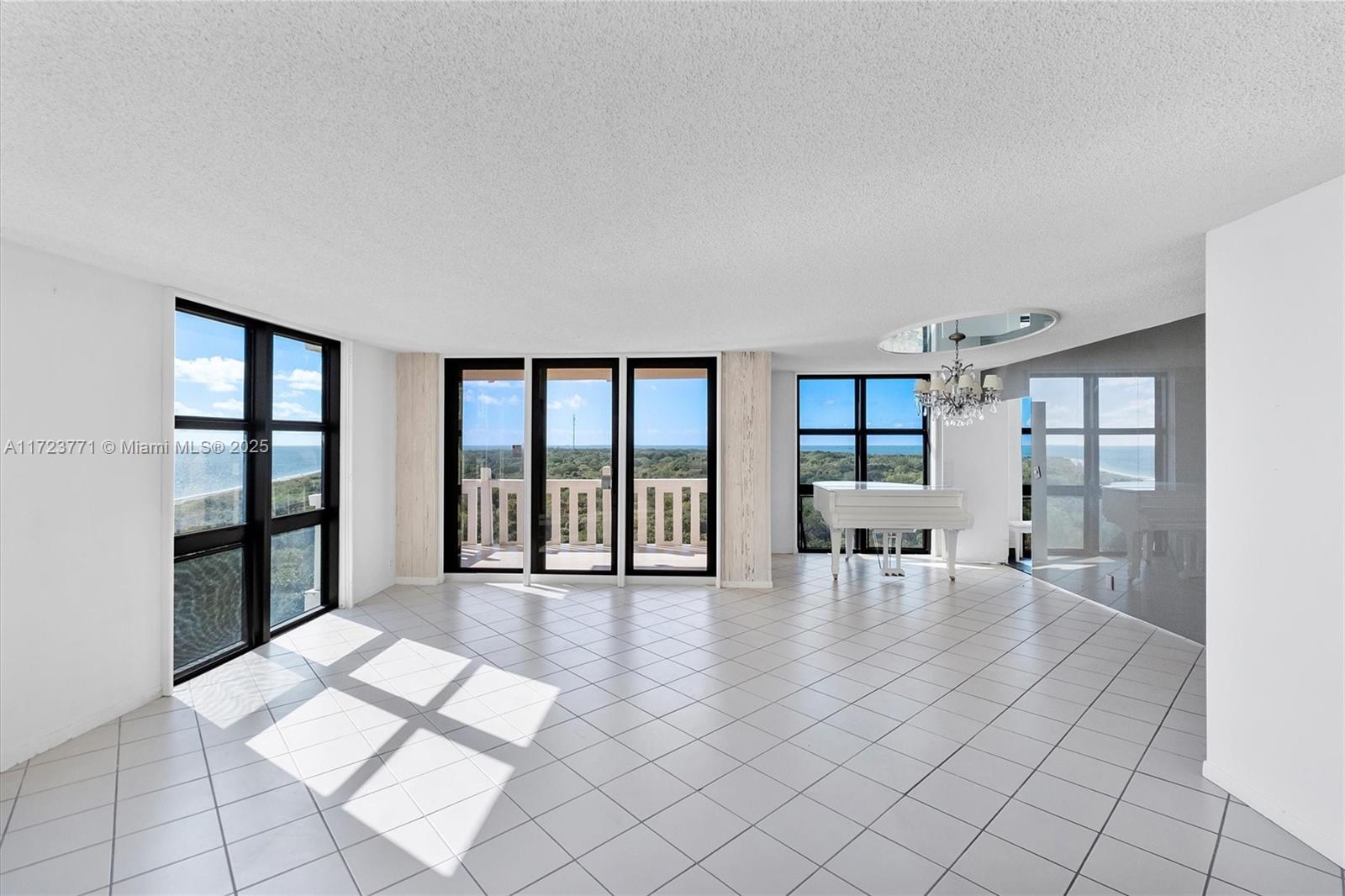 1111 Crandon Blvd # C906