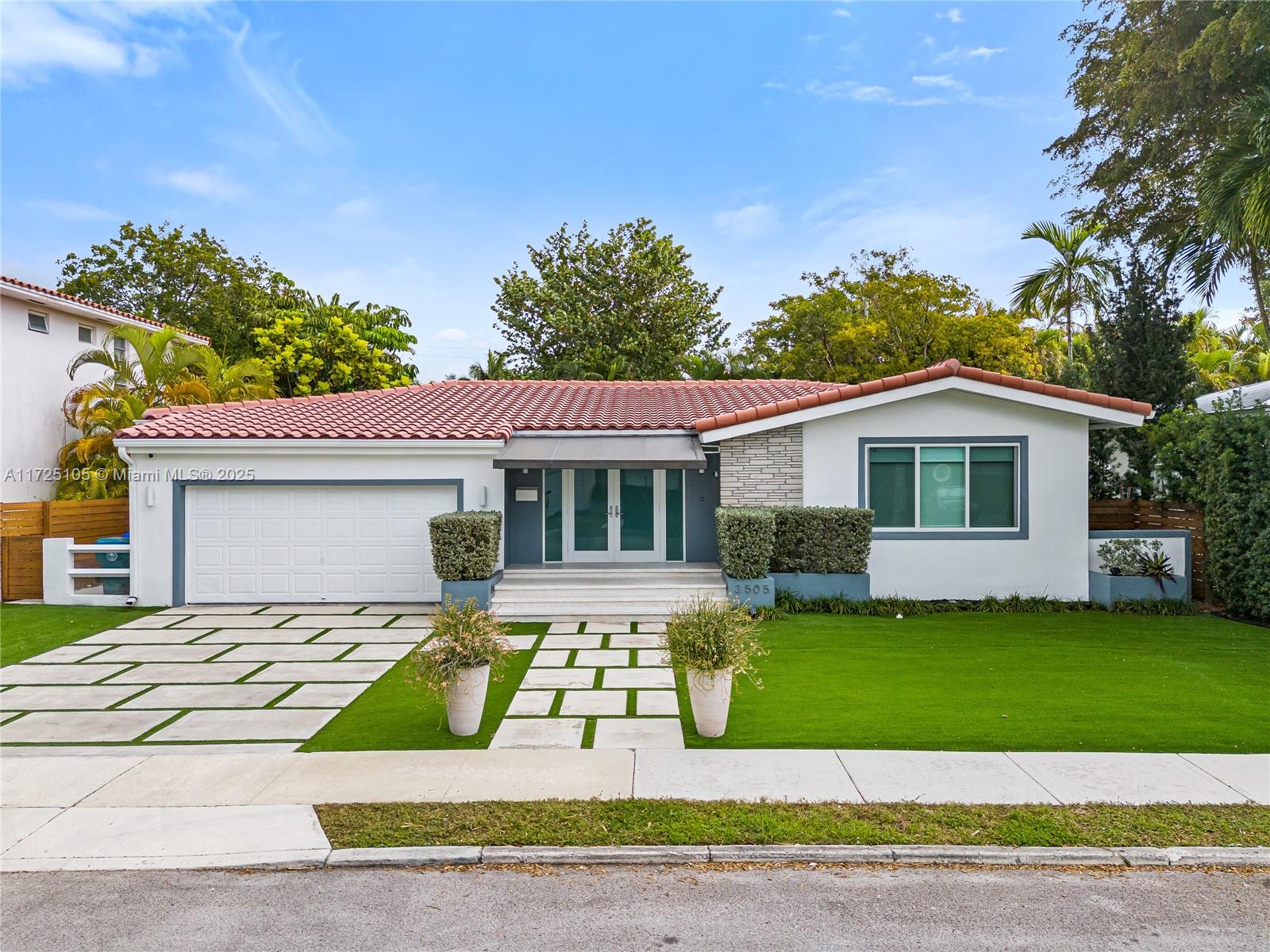 3505 Crystal View Ct