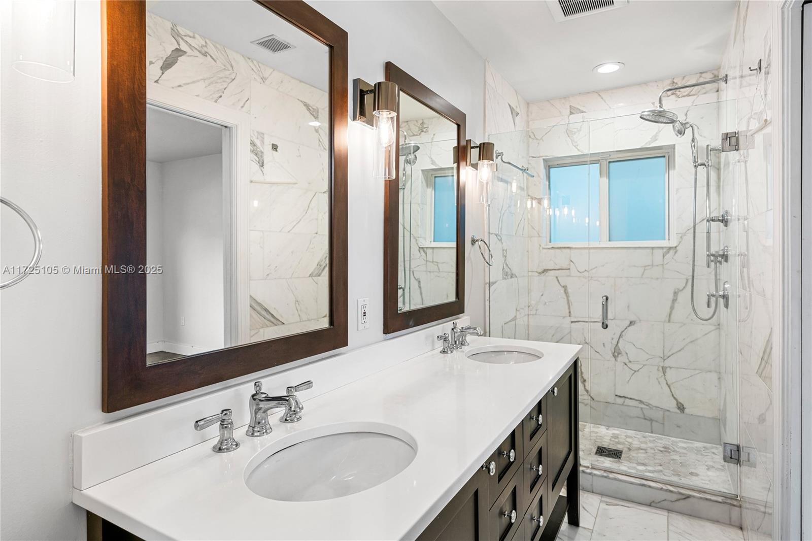 3505 Crystal View Ct