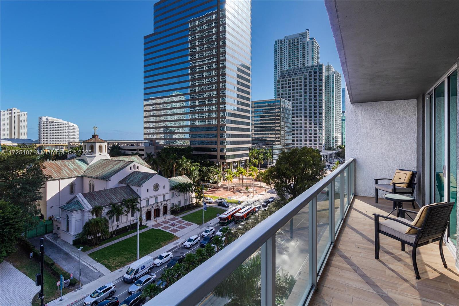 500 Brickell Ave # 800