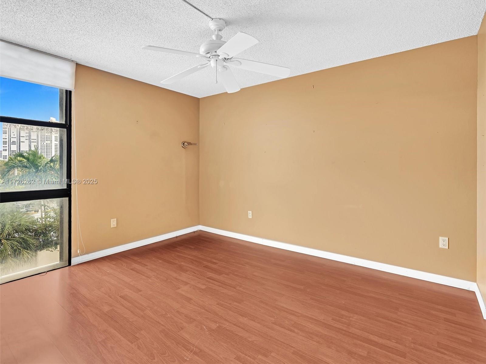 3675 N Country Club Dr # 309