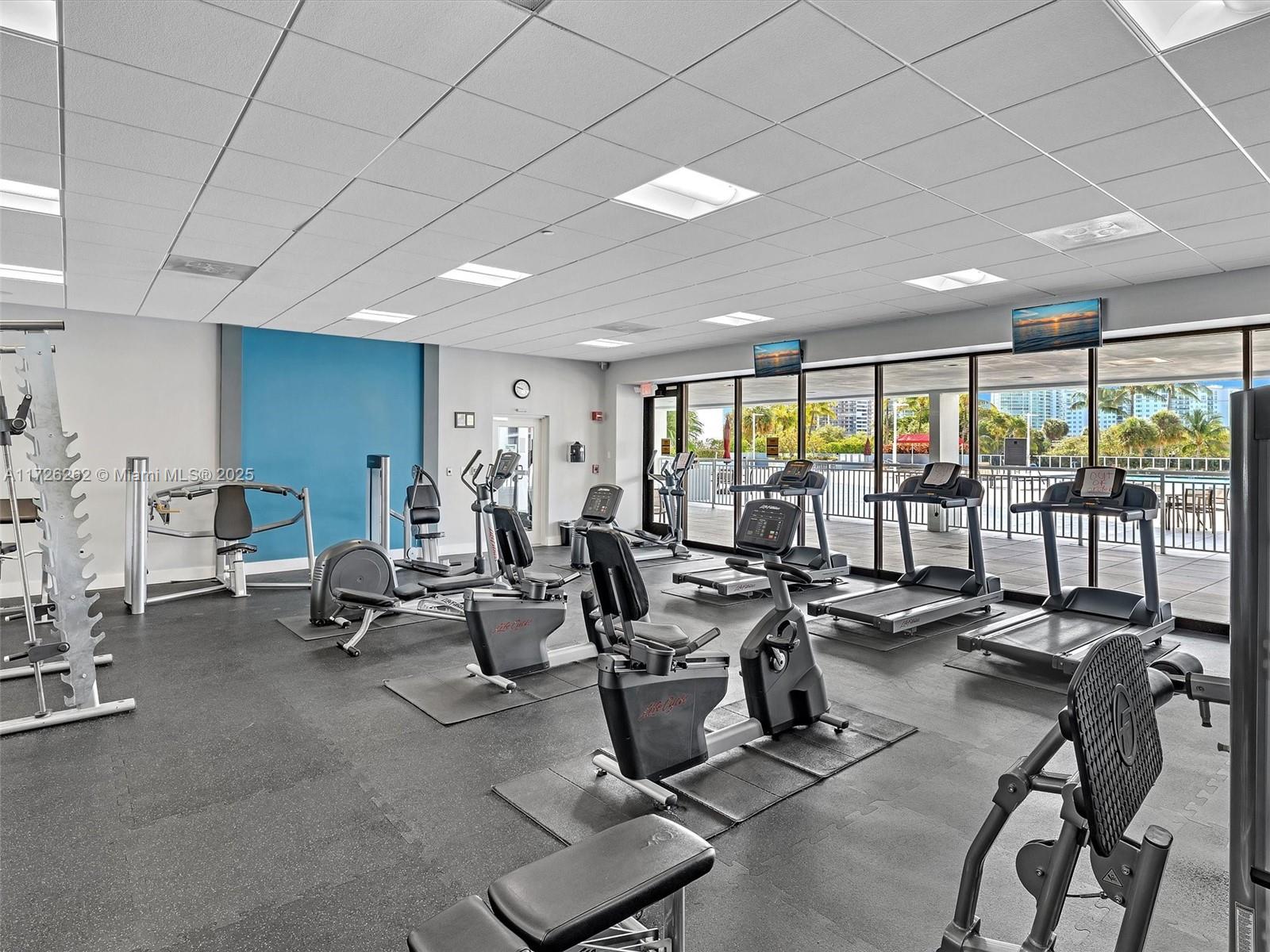 3675 N Country Club Dr # 309