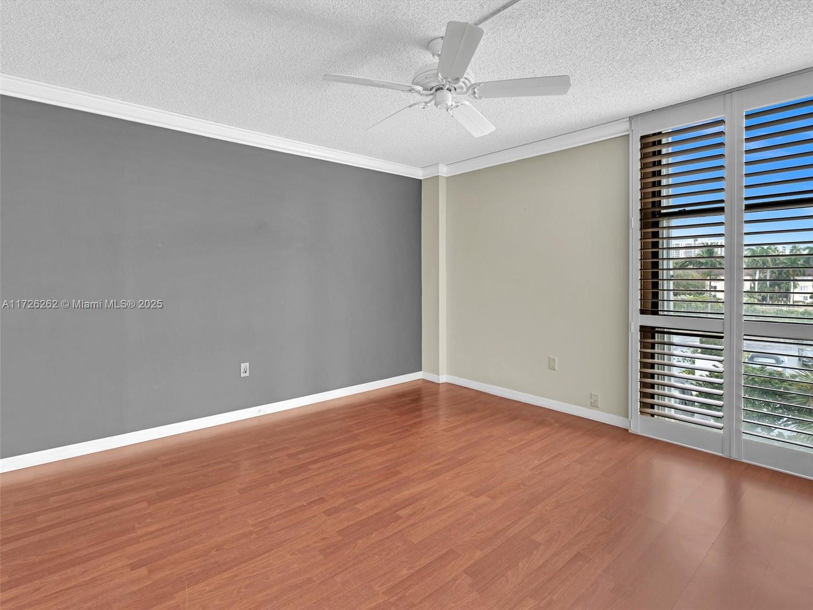3675 N Country Club Dr # 309