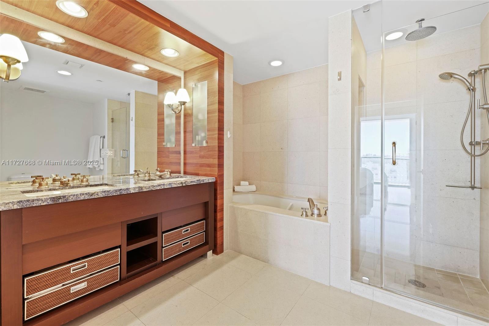 6799 Collins Avenue # 1201