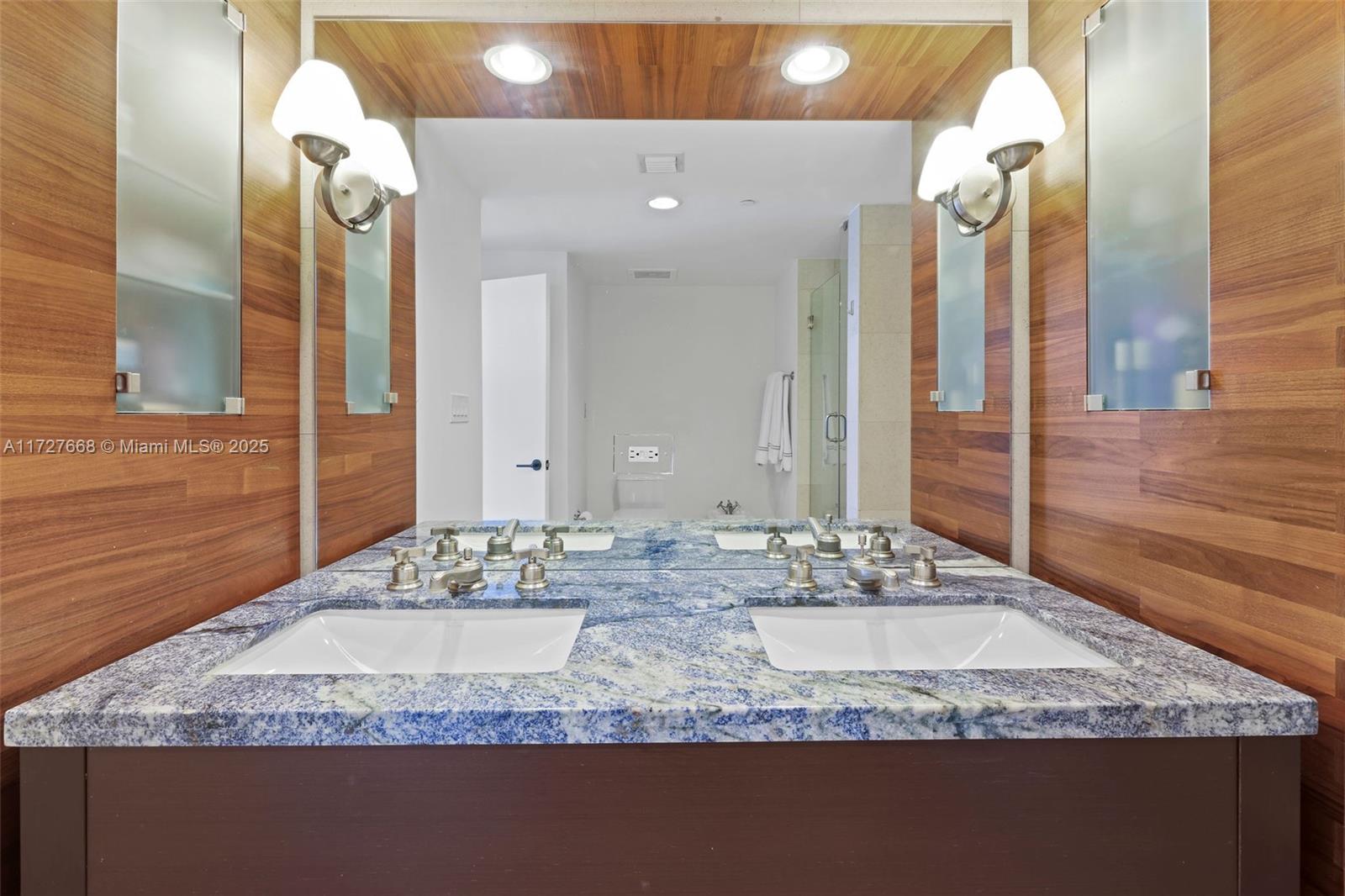 6799 Collins Avenue # 1201