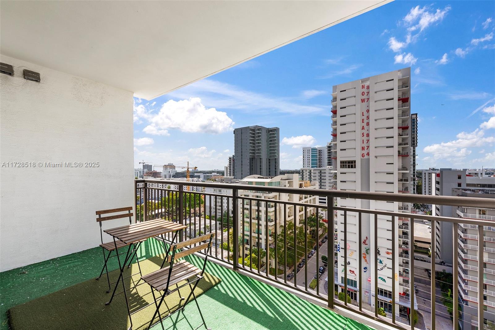 999 SW 1st Ave # 1405