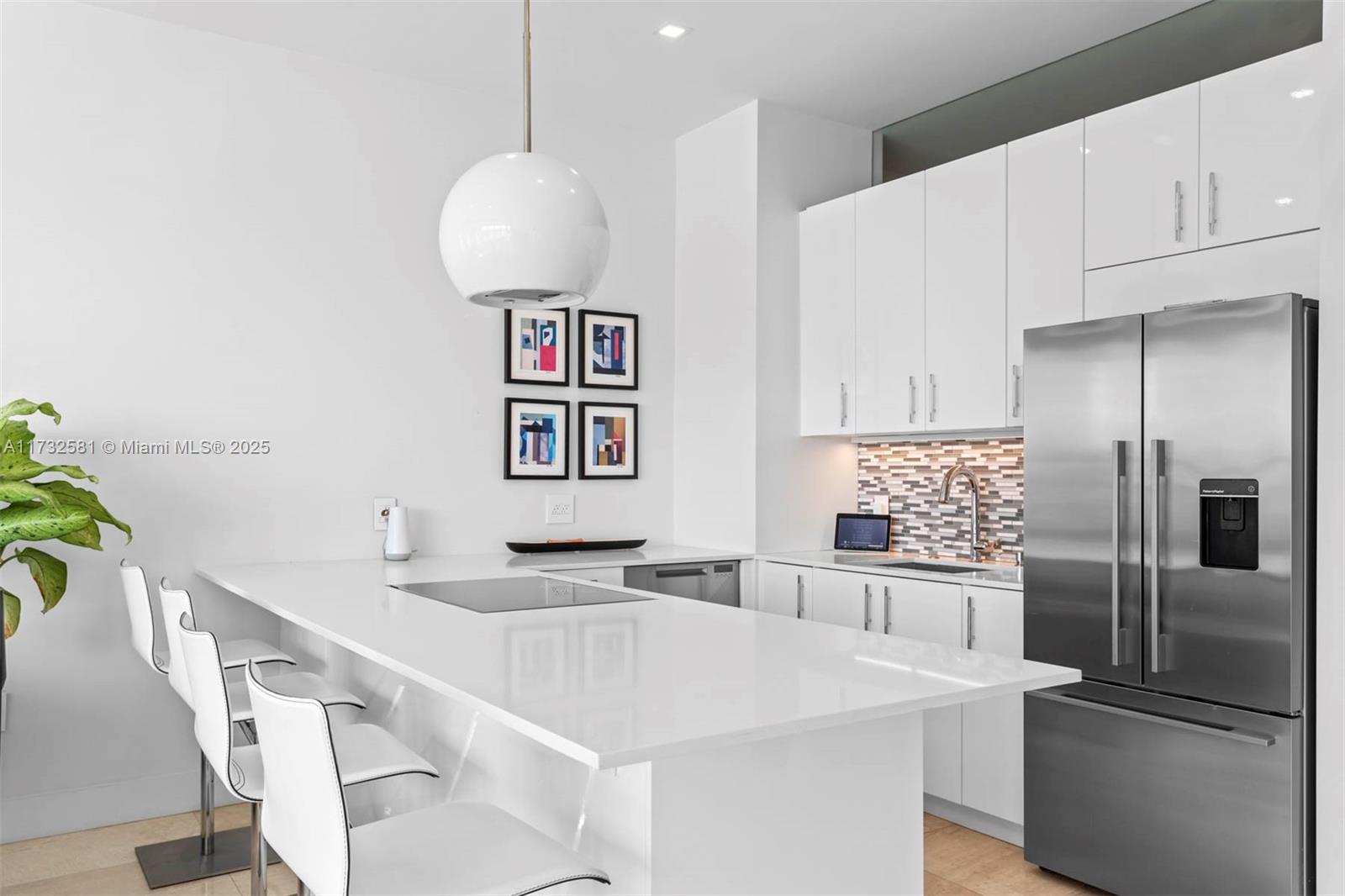 11 Island Ave Unit: PH3