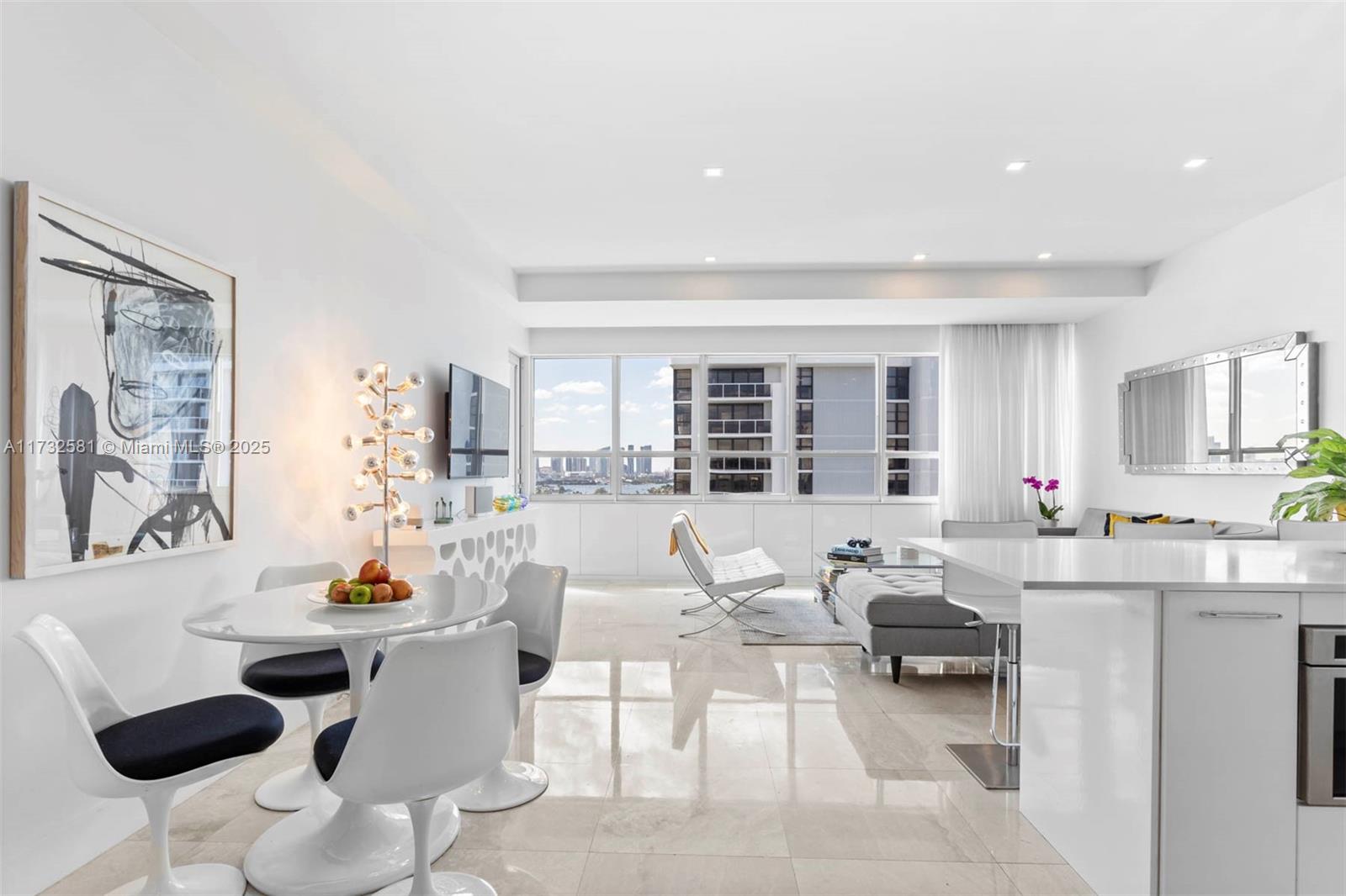 11 Island Ave Unit: PH3