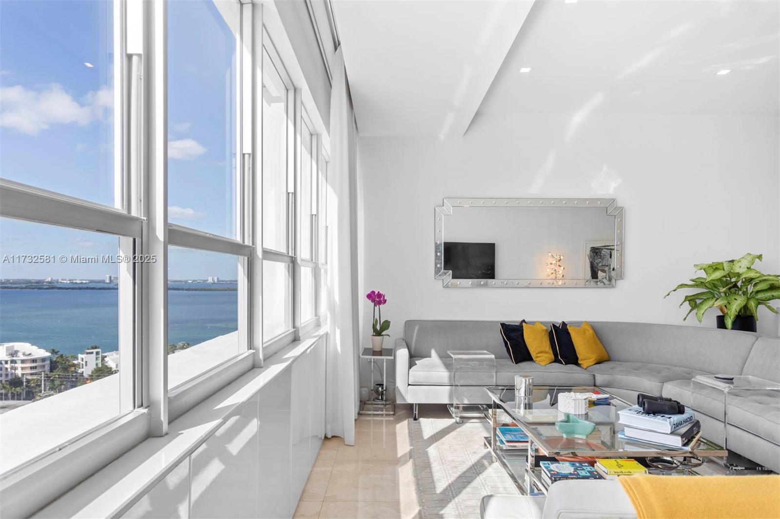 11 Island Ave Unit: PH3