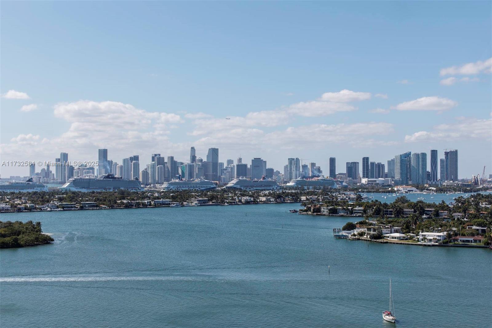 11 Island Ave Unit: PH3