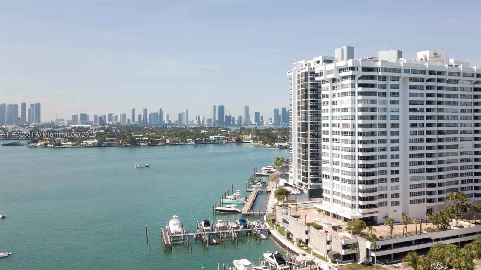 11 Island Ave Unit: PH3