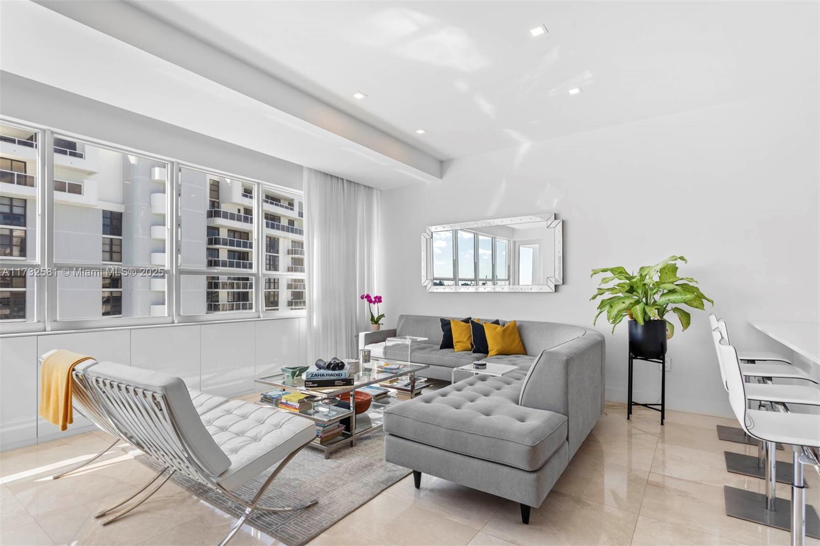 11 Island Ave Unit: PH3