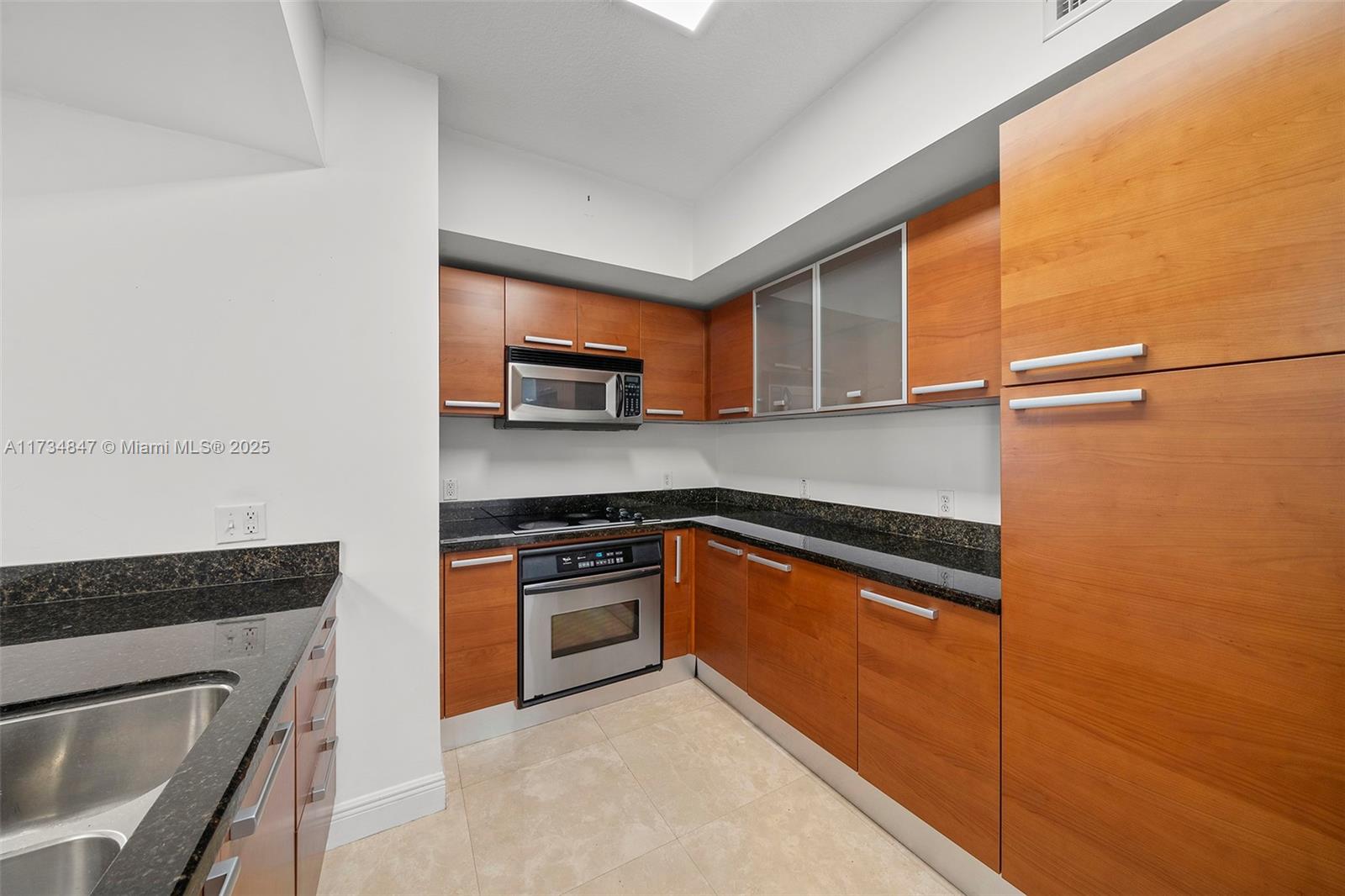2030 S Douglas Rd # 704