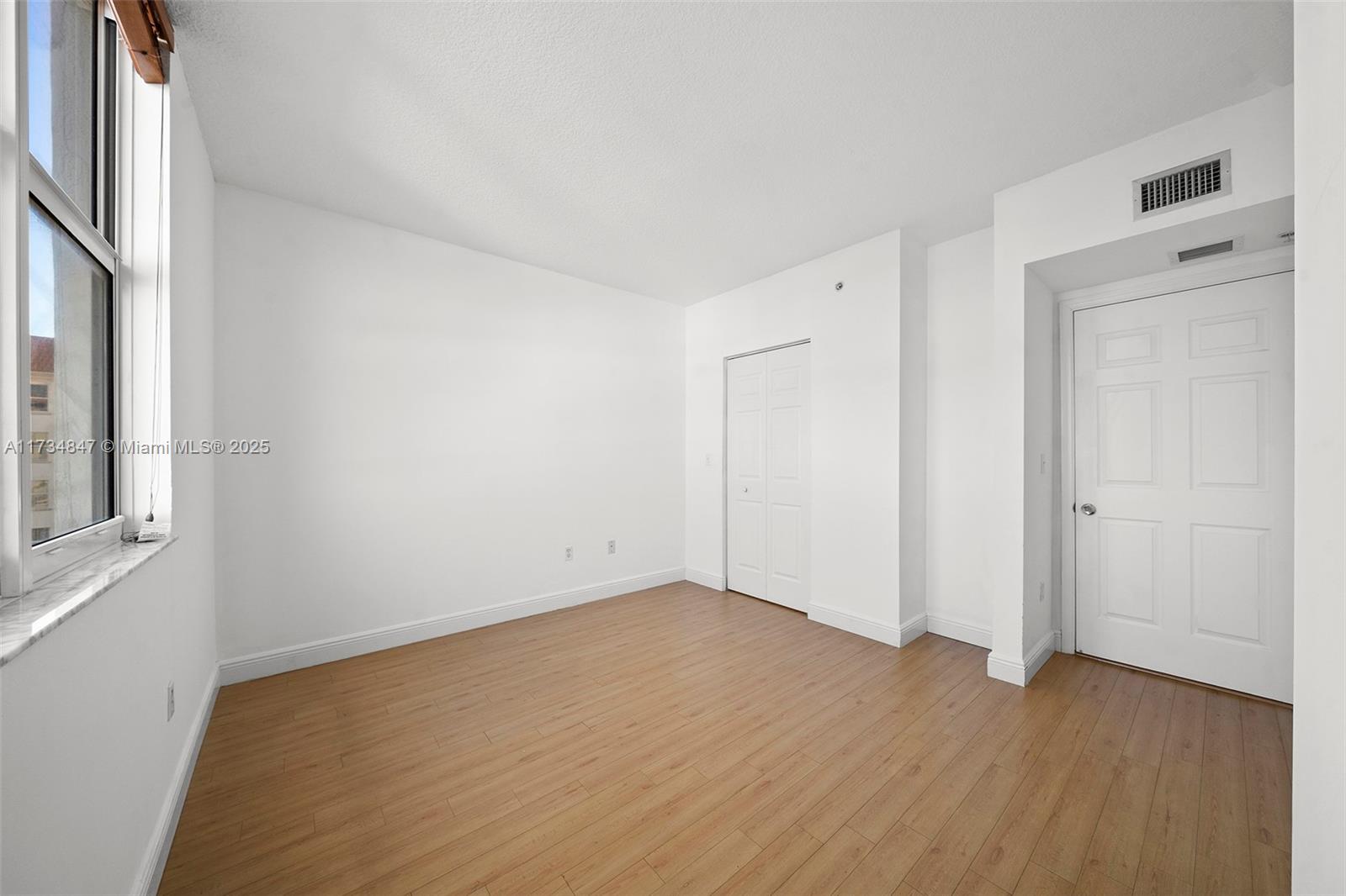 2030 S Douglas Rd # 704