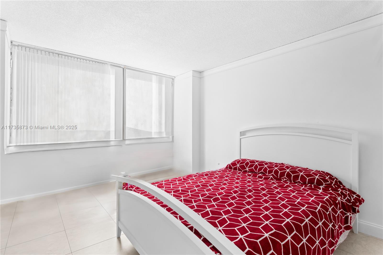 18051 Biscayne Blvd # 1105