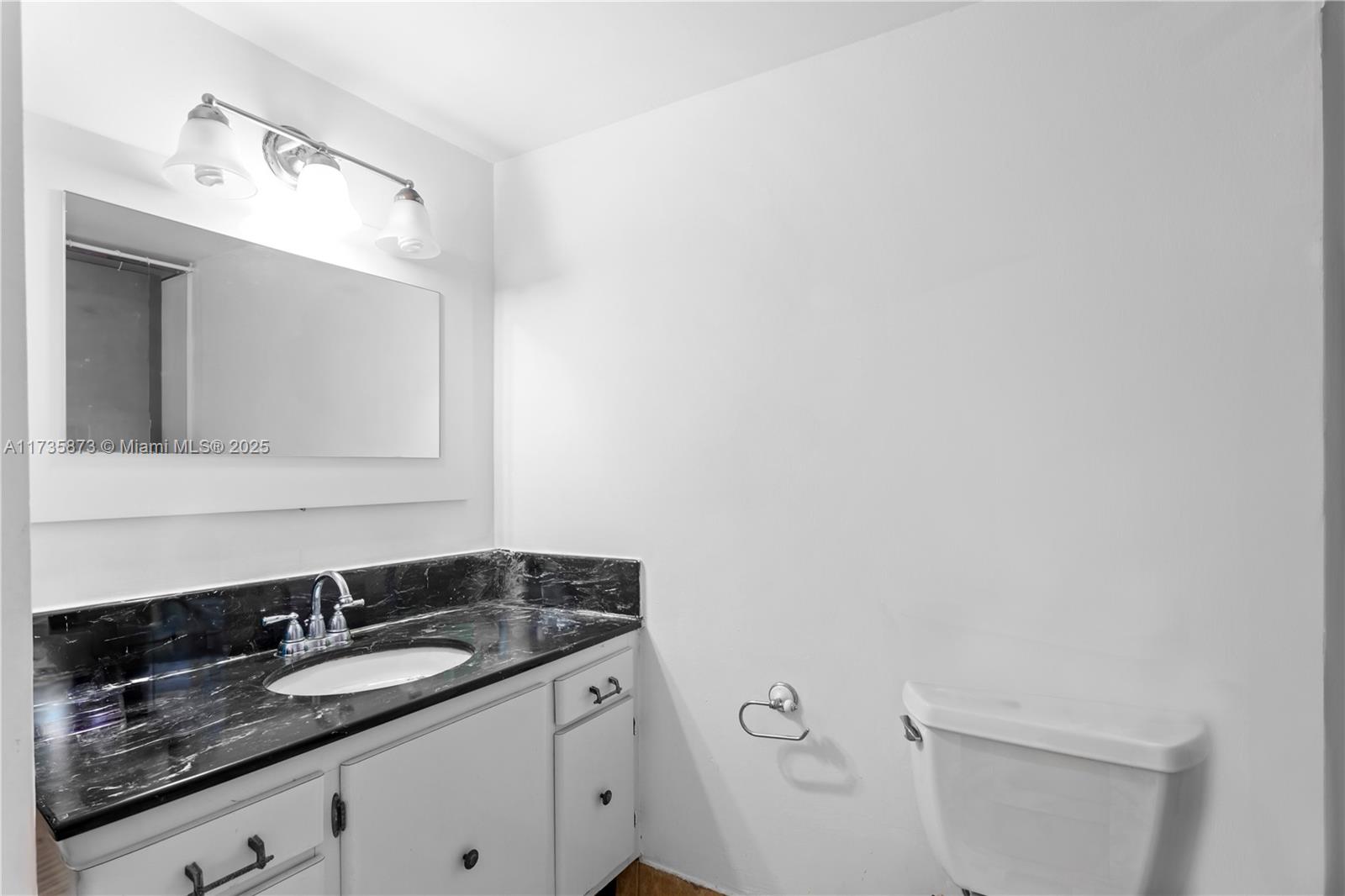 18051 Biscayne Blvd # 1105
