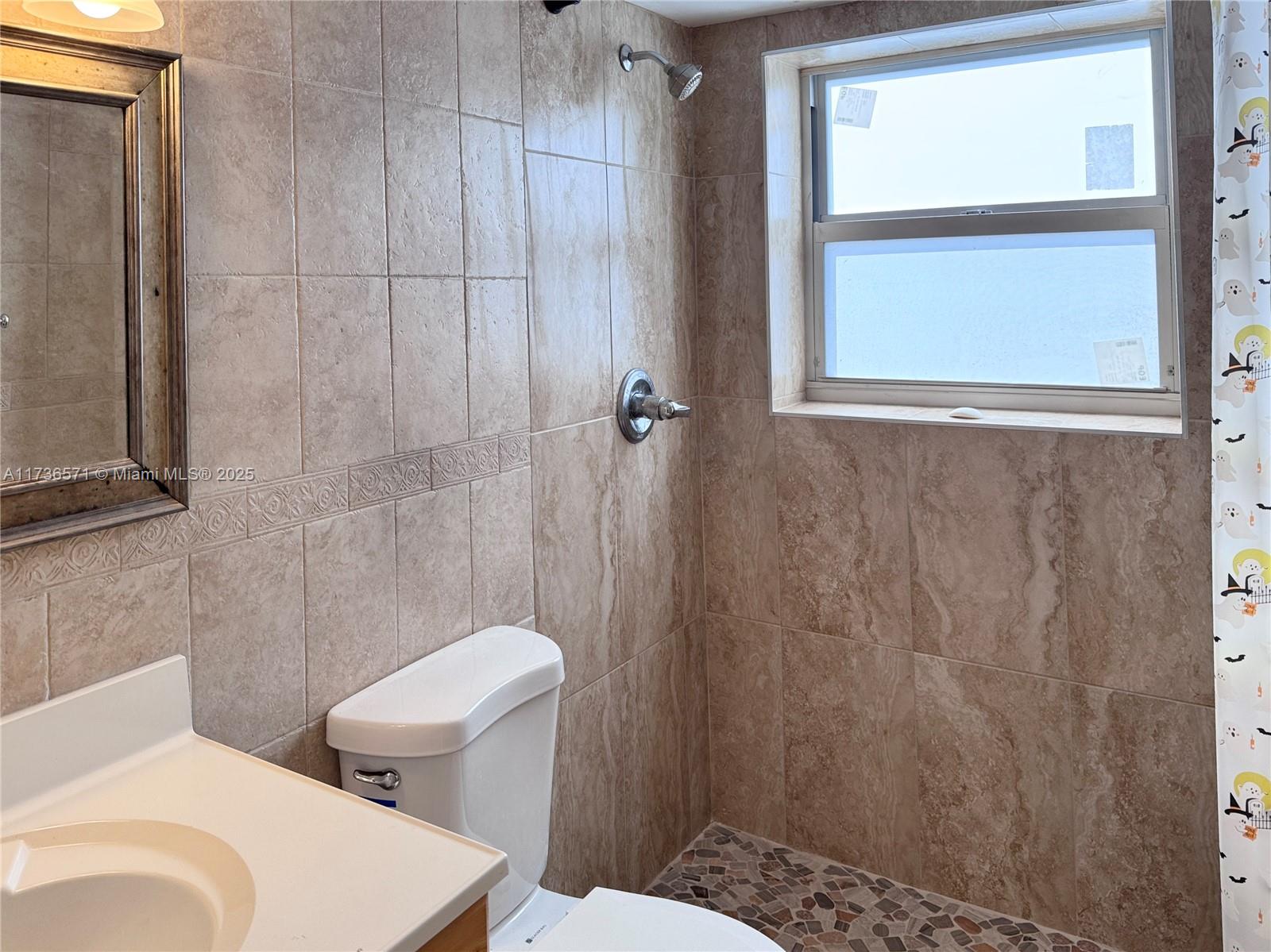 221 Meridian Ave # 304
