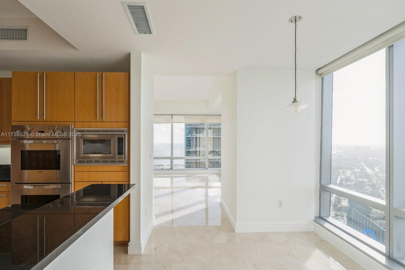 1425 Brickell Ave # 57B