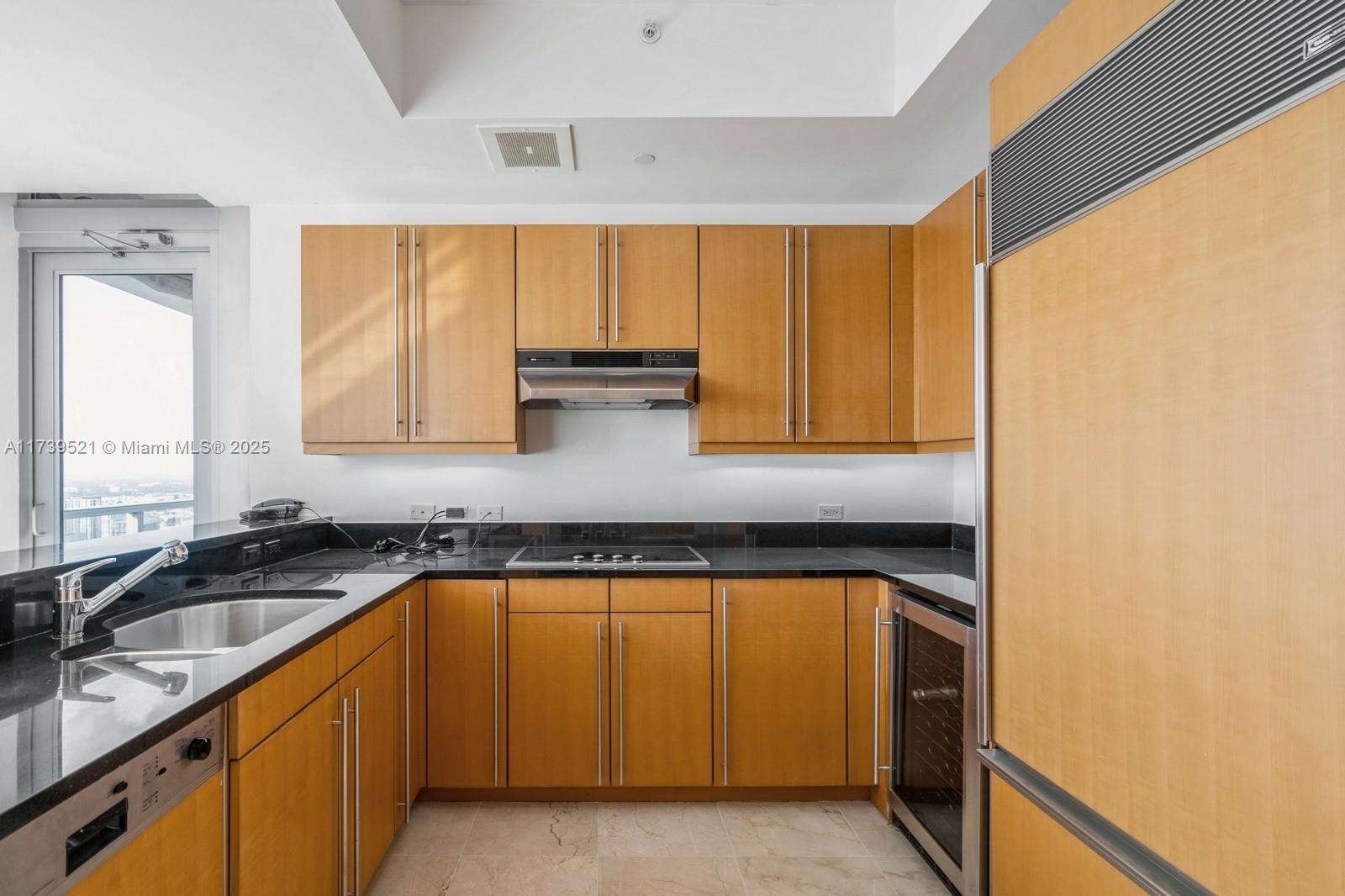 1425 Brickell Ave # 57B
