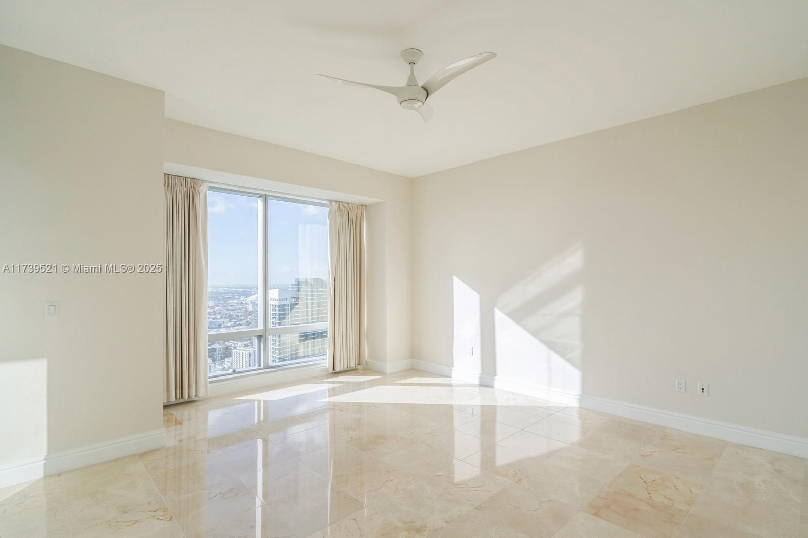 1425 Brickell Ave # 57B