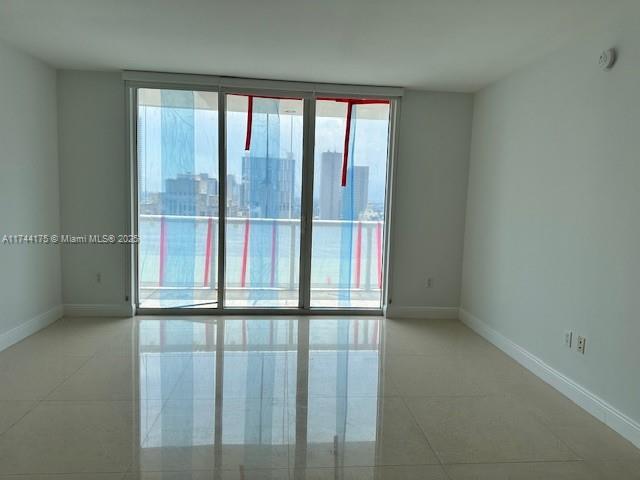 50 Biscayne Blvd # 2401
