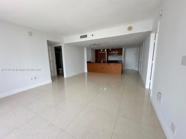 50 Biscayne Blvd # 2401