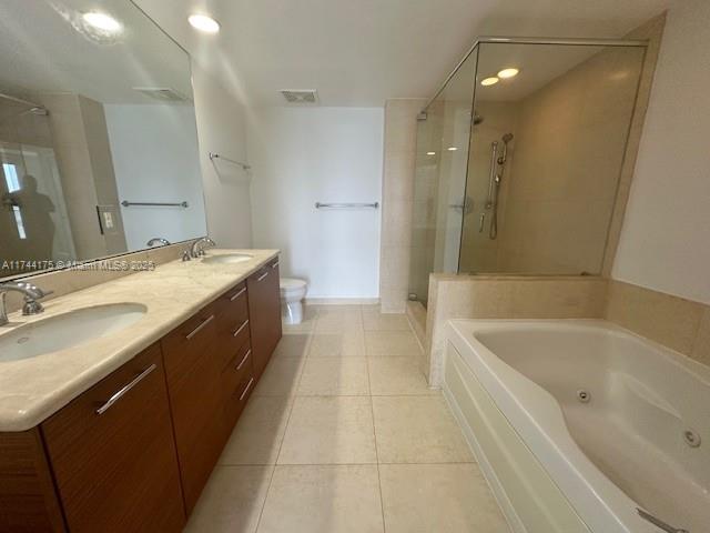 50 Biscayne Blvd # 2401
