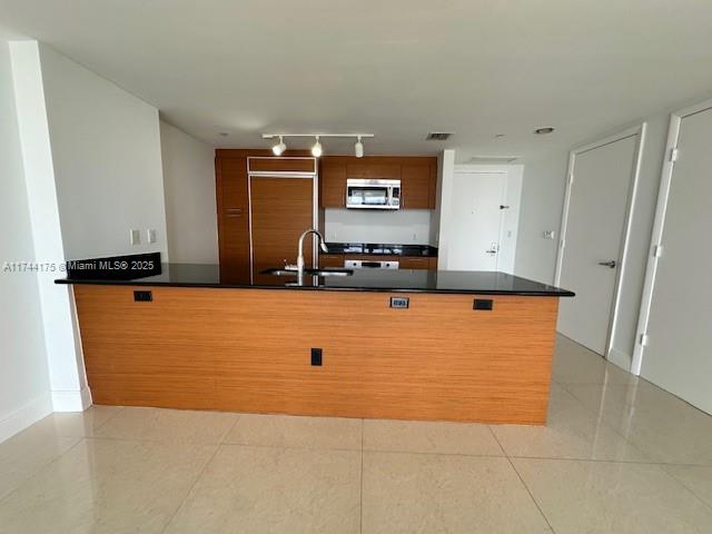 50 Biscayne Blvd # 2401
