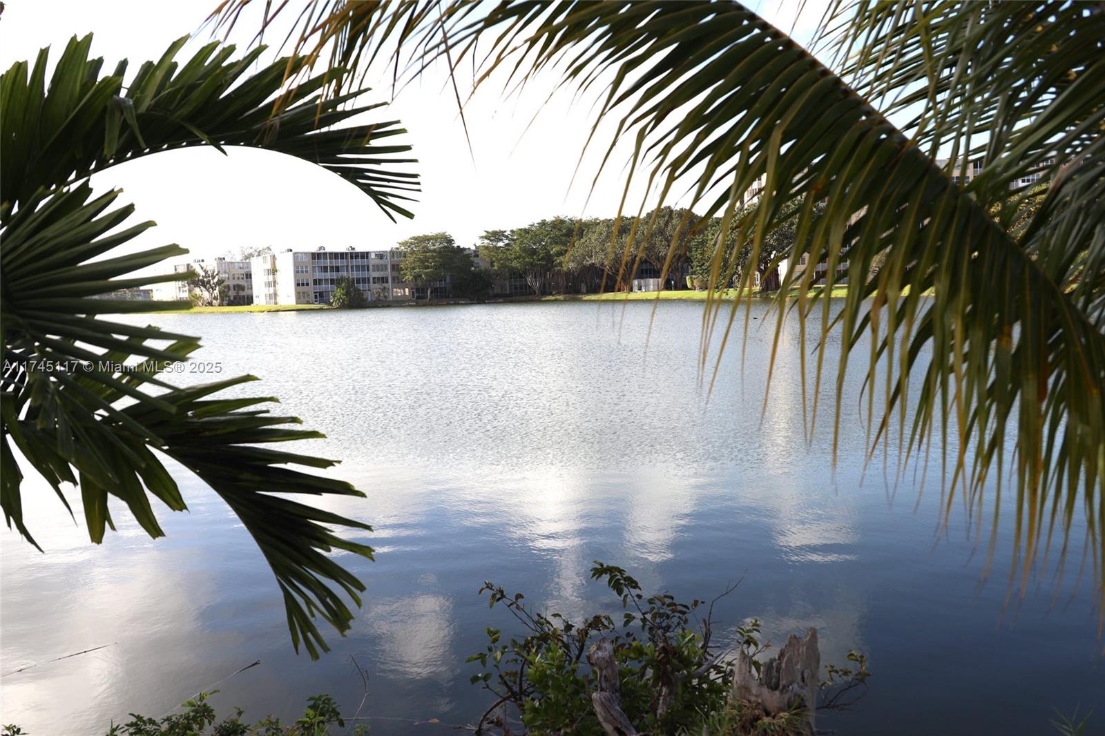 1671 NE Miami Gardens Dr Unit: 147