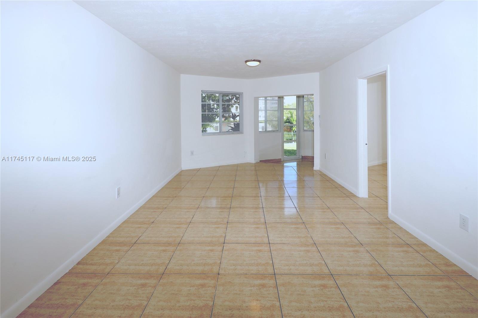 1671 NE Miami Gardens Dr Unit: 147