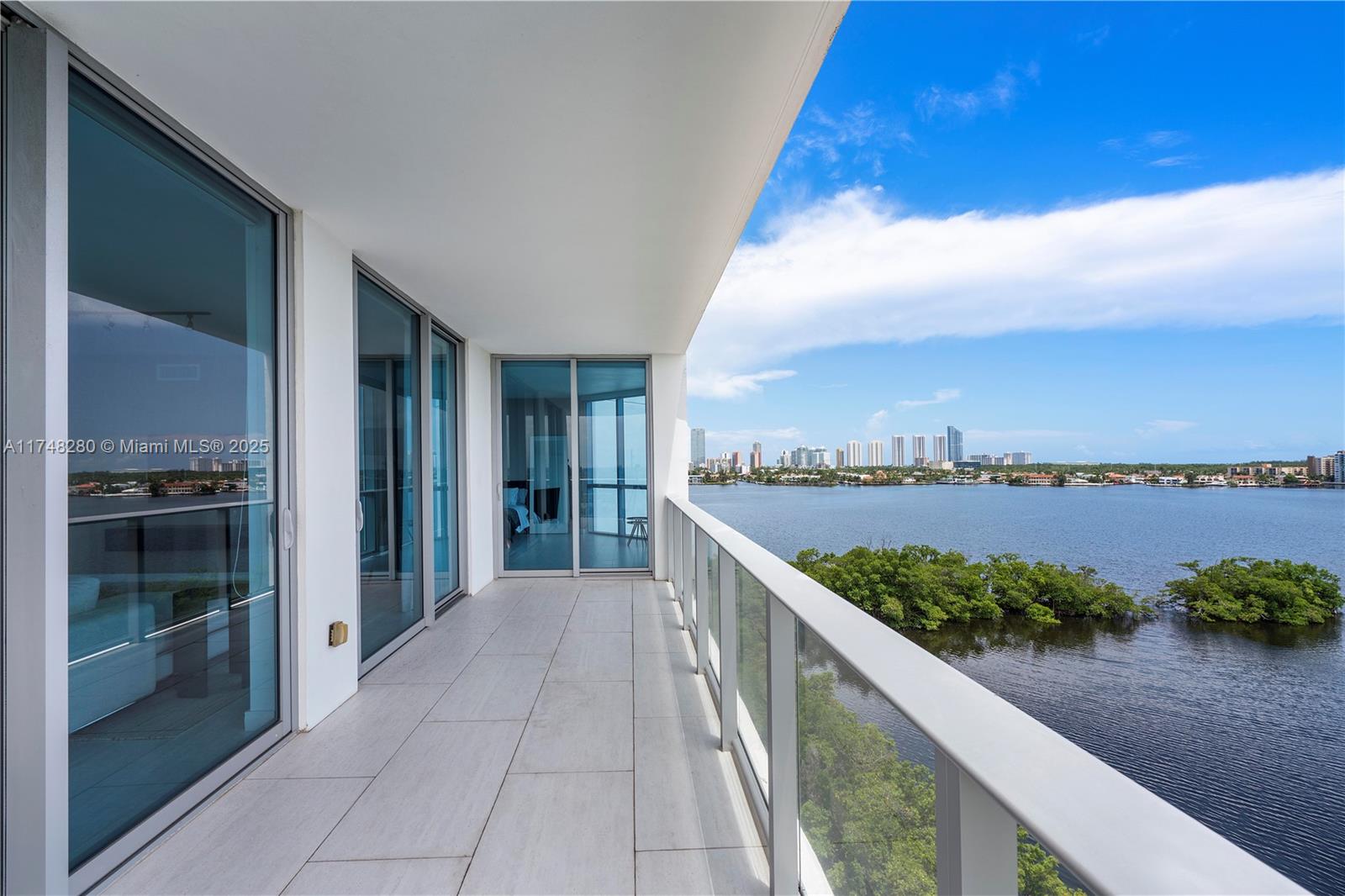 17111 Biscayne Blvd # 802