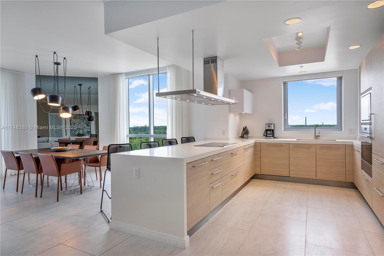 17111 Biscayne Blvd # 802