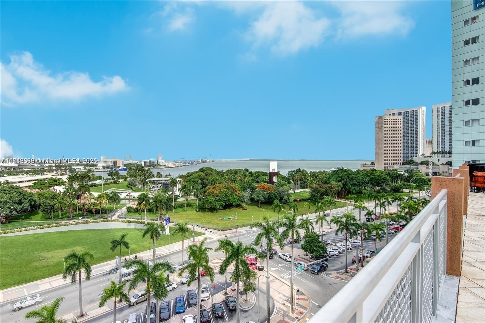 244 Biscayne Blvd # 3607