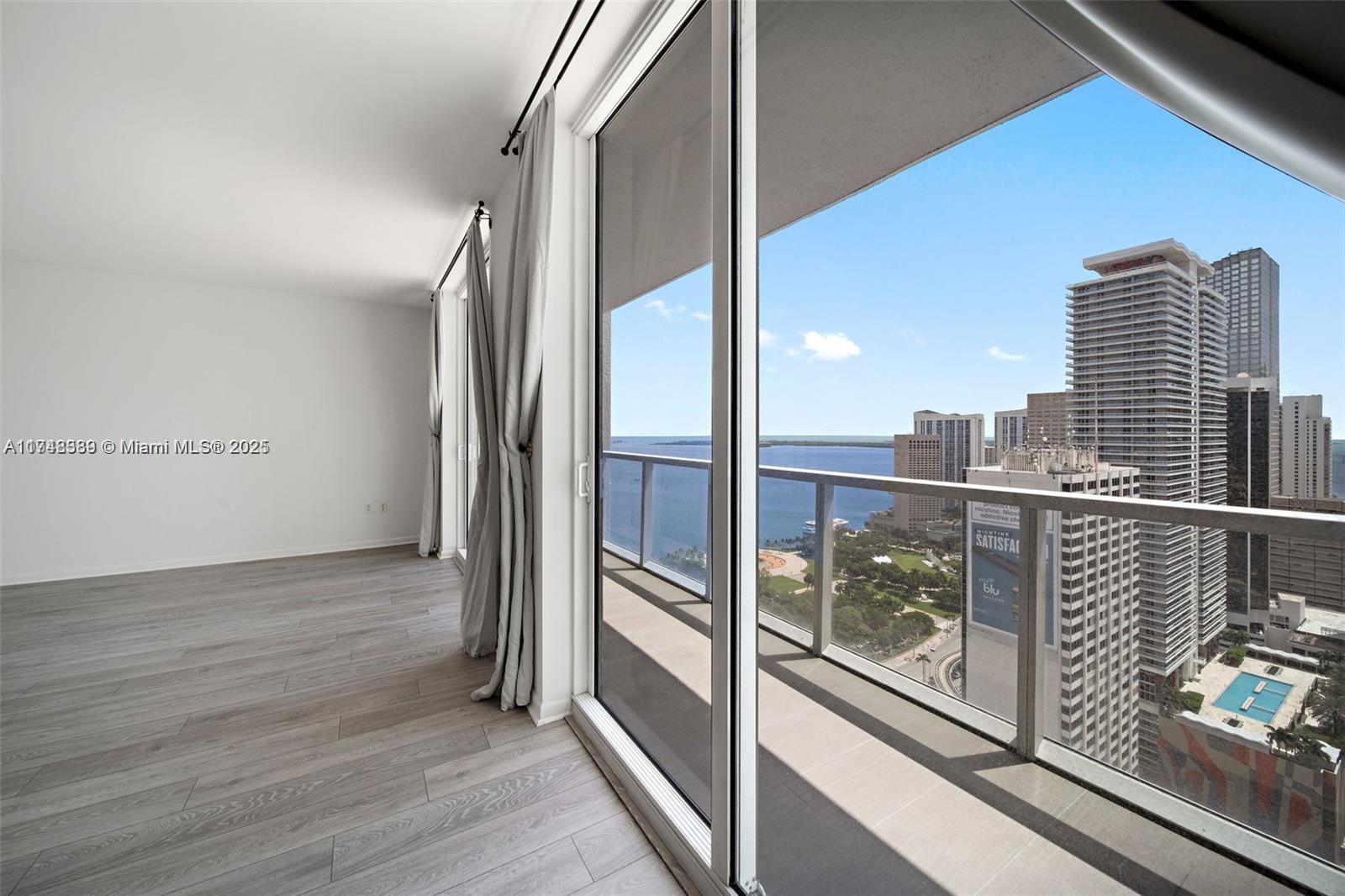 244 Biscayne Blvd # 3607