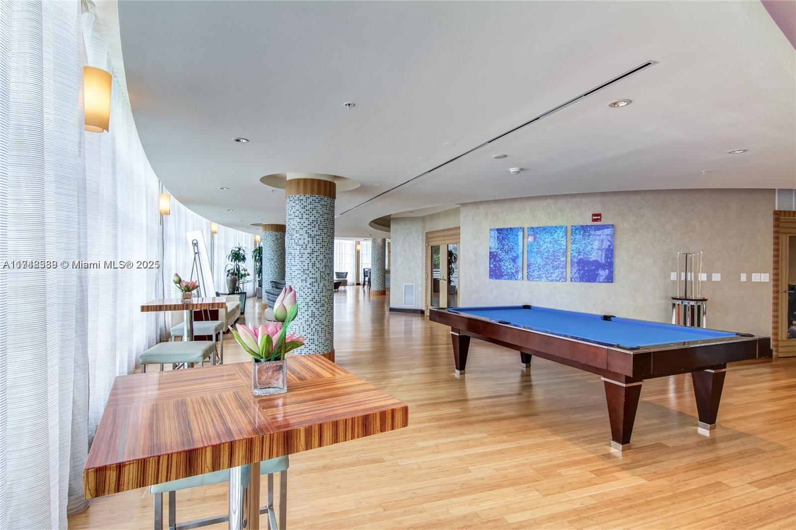 244 Biscayne Blvd # 3607