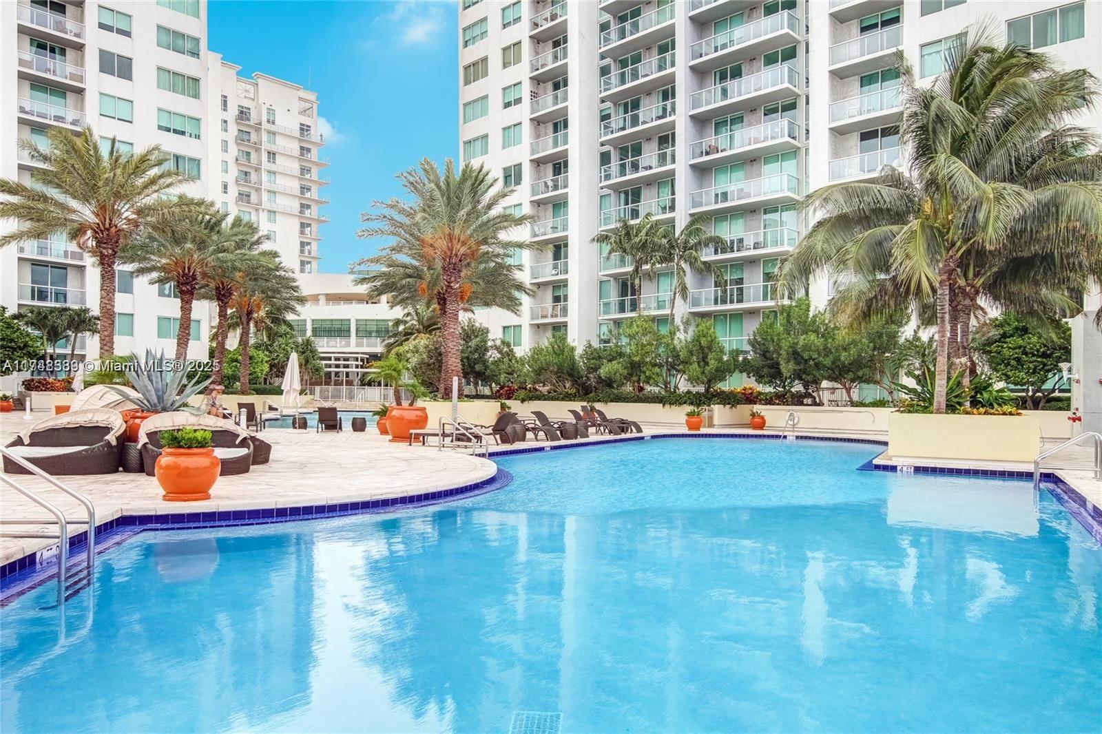 244 Biscayne Blvd # 3607