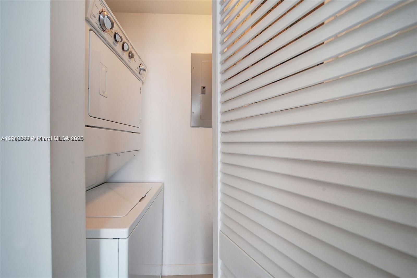 244 Biscayne Blvd # 3607